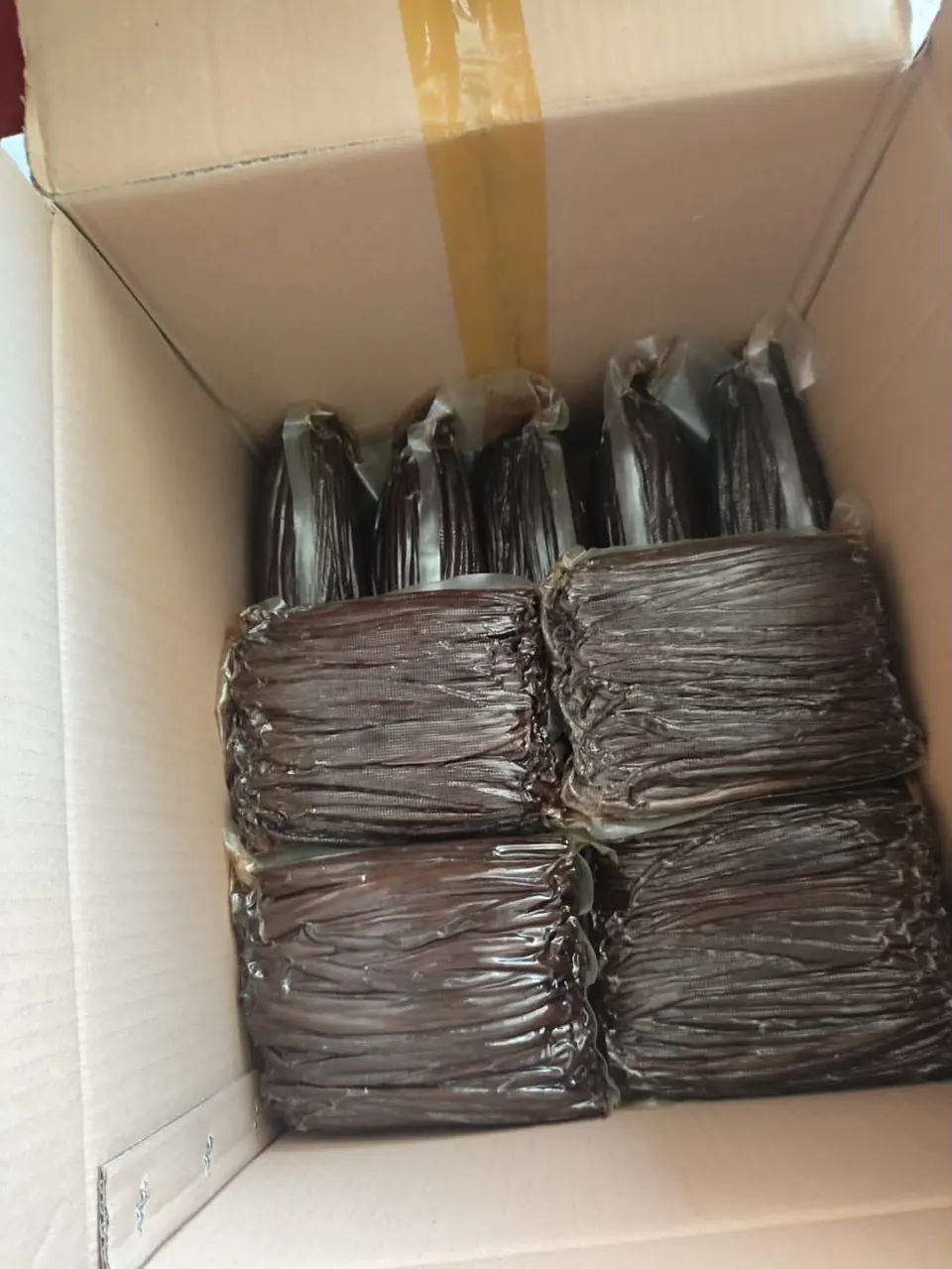 Vanilla carton, Indonesia